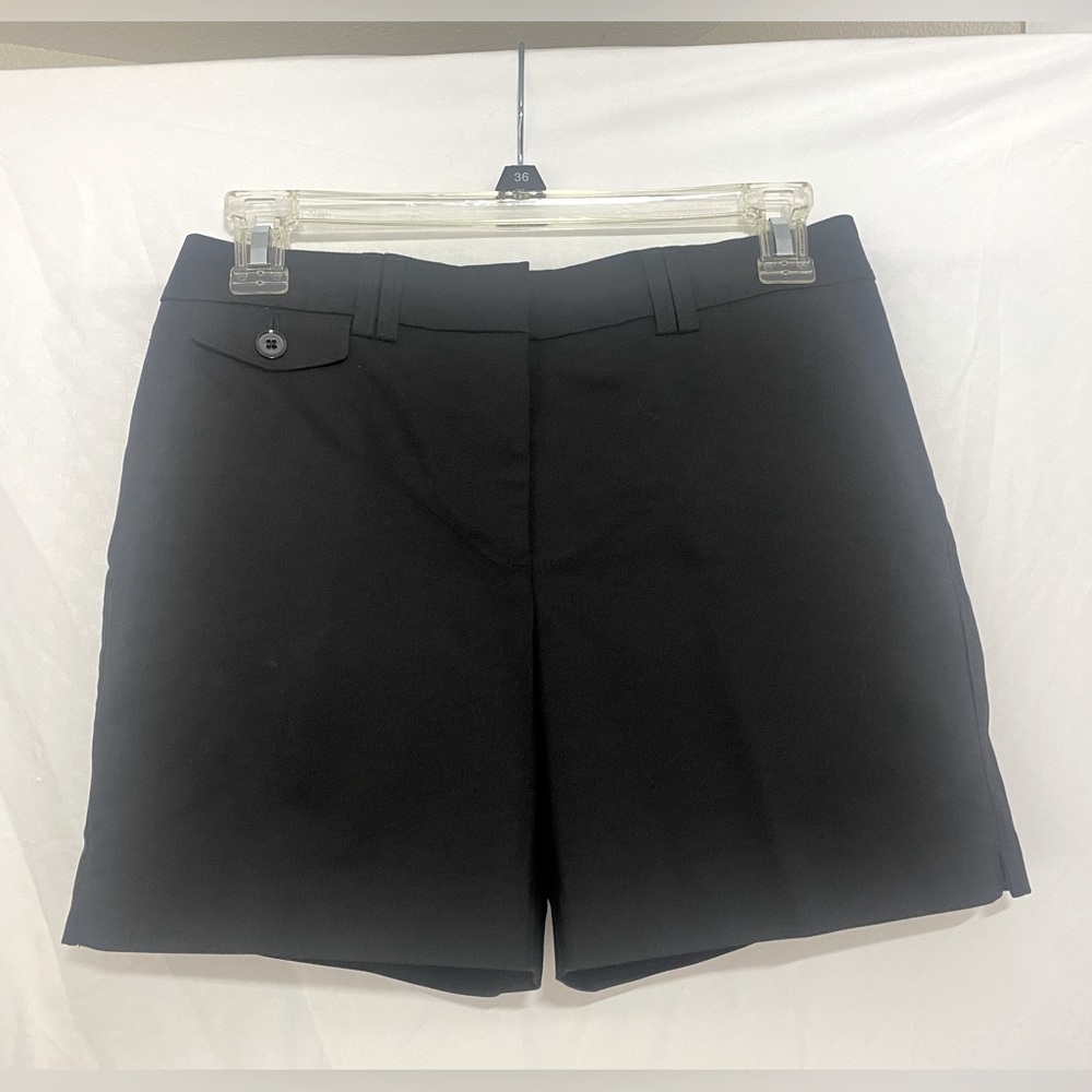 White House Black Market The 5” Short